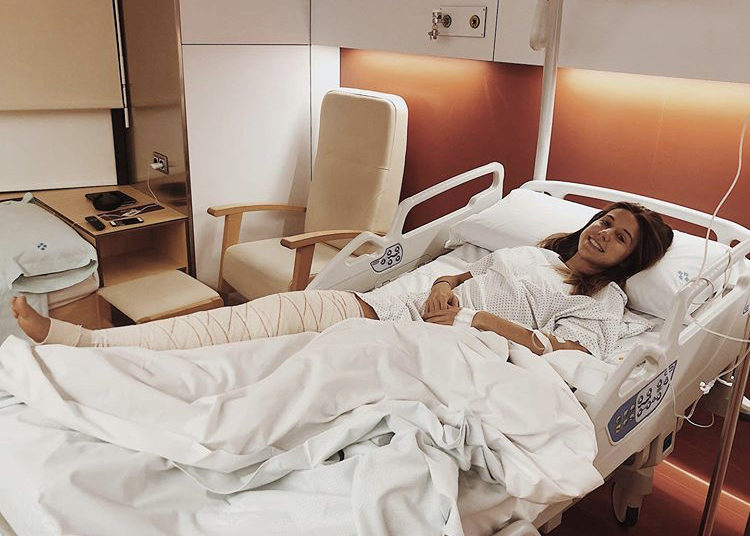 Cristina Lara se sotmet a una artroscòpia al genoll dret