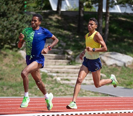 Oukhelfen, Chakir i Alaiz al 3.000m de Sabadell
